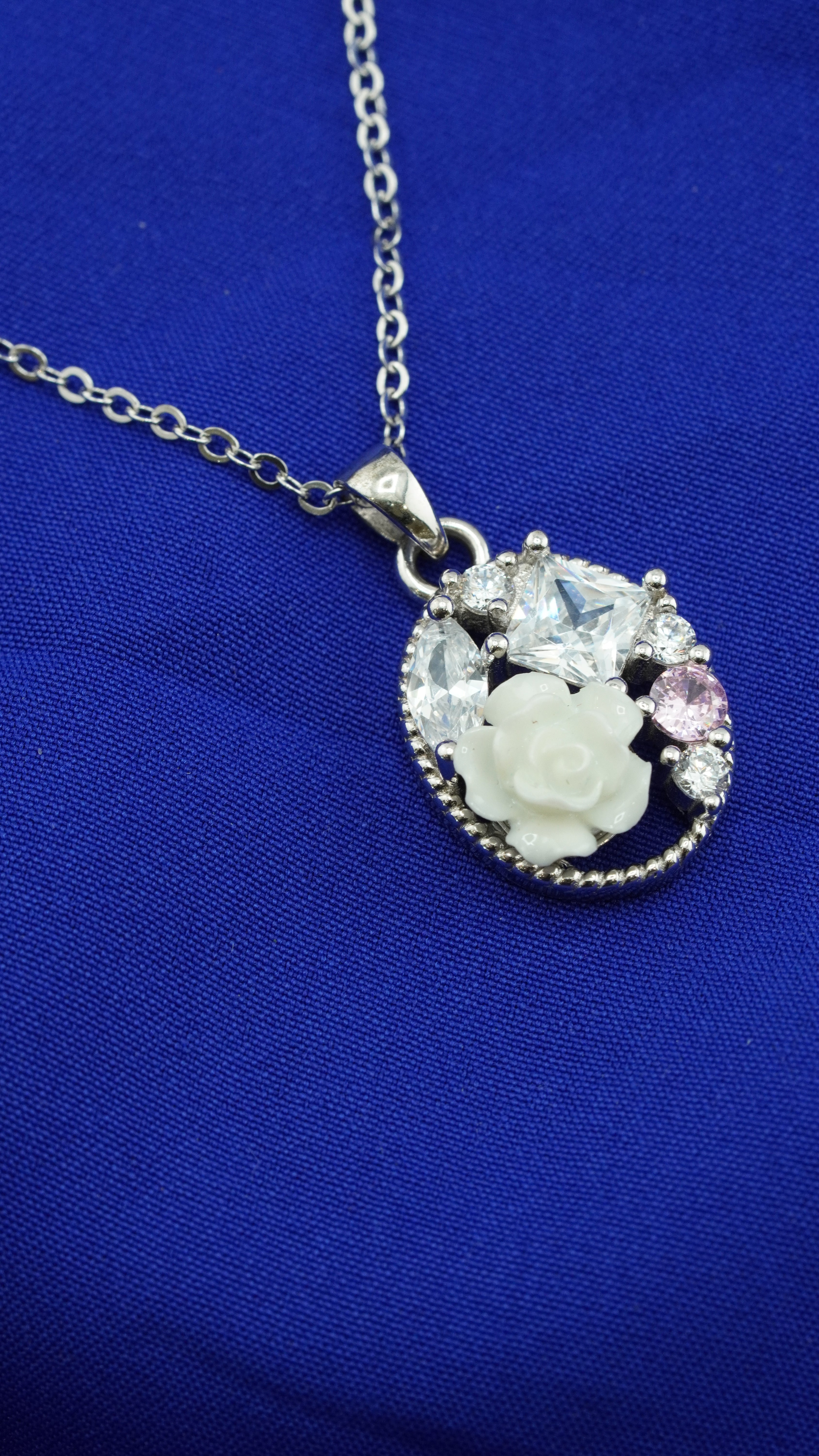 Silver Bloom Pendant
