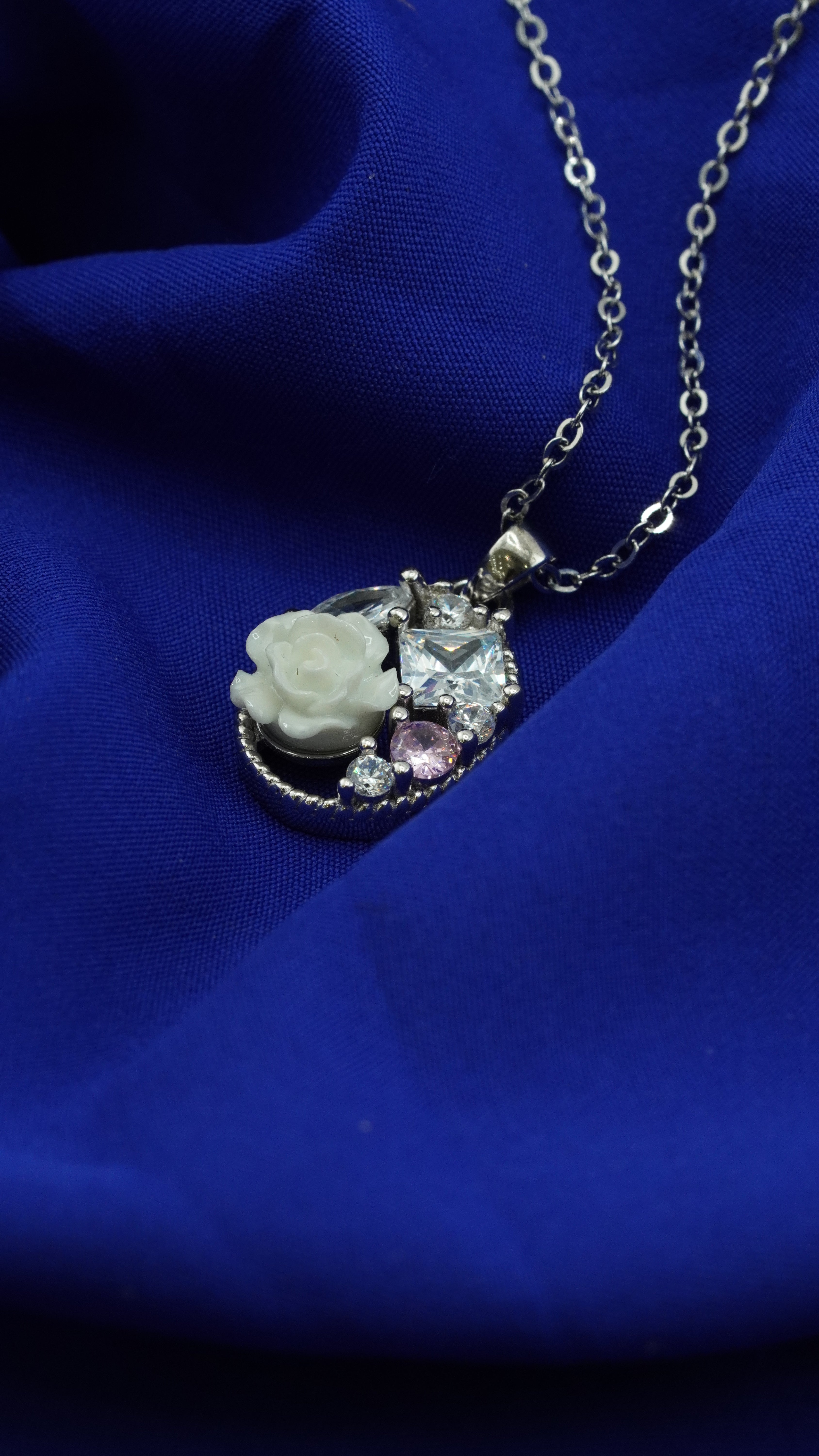 Silver Bloom Pendant