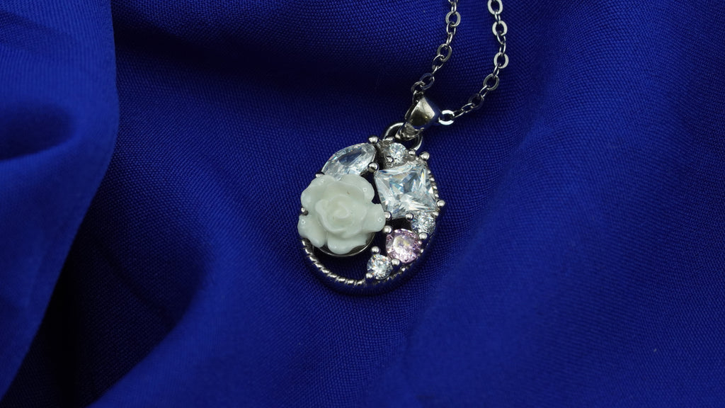Silver Bloom Pendant