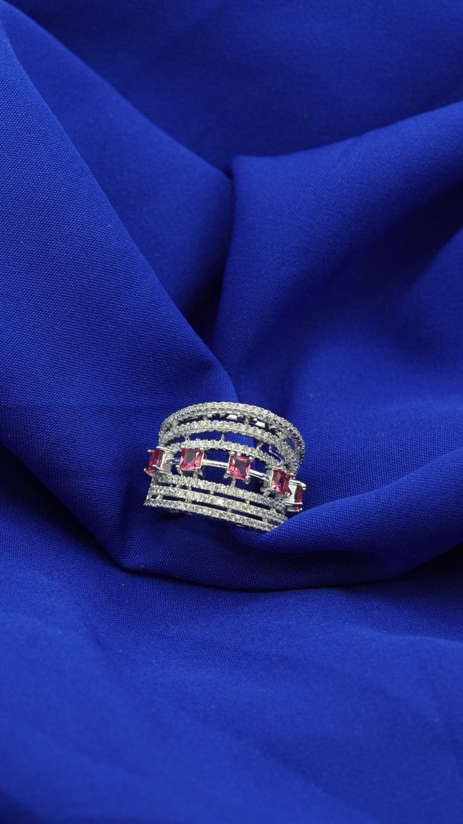 Broochk Treasure Ring - D KHUSHALBHAI JEWELLERS