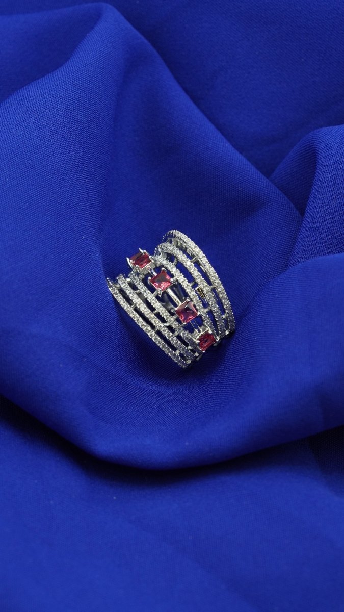 Broochk Treasure Ring - D KHUSHALBHAI JEWELLERS