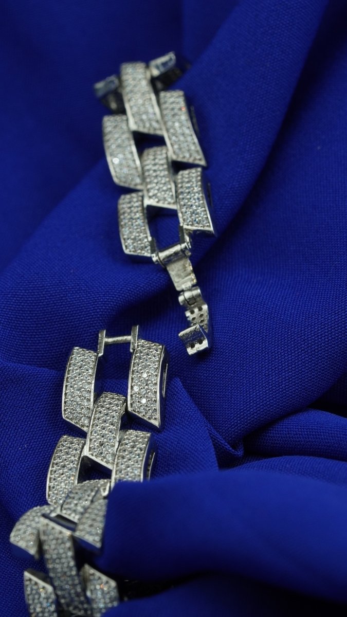 Crown Ice Bracelet - D KHUSHALBHAI JEWELLERS