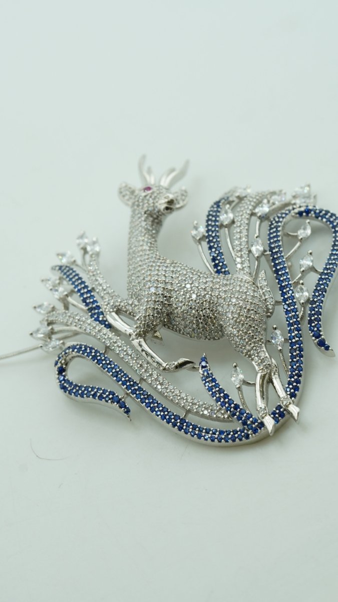 Crystal Crown Deer Brooch - D KHUSHALBHAI JEWELLERS