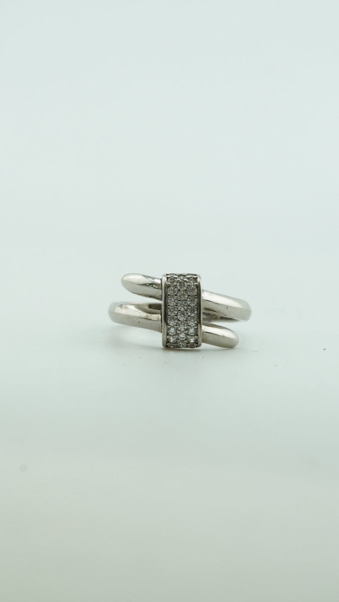 Crystal Curve Ring - D KHUSHALBHAI JEWELLERS