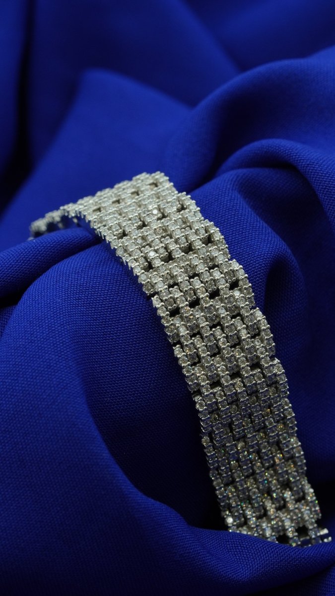Crystal Grid Bracelet - D KHUSHALBHAI JEWELLERS