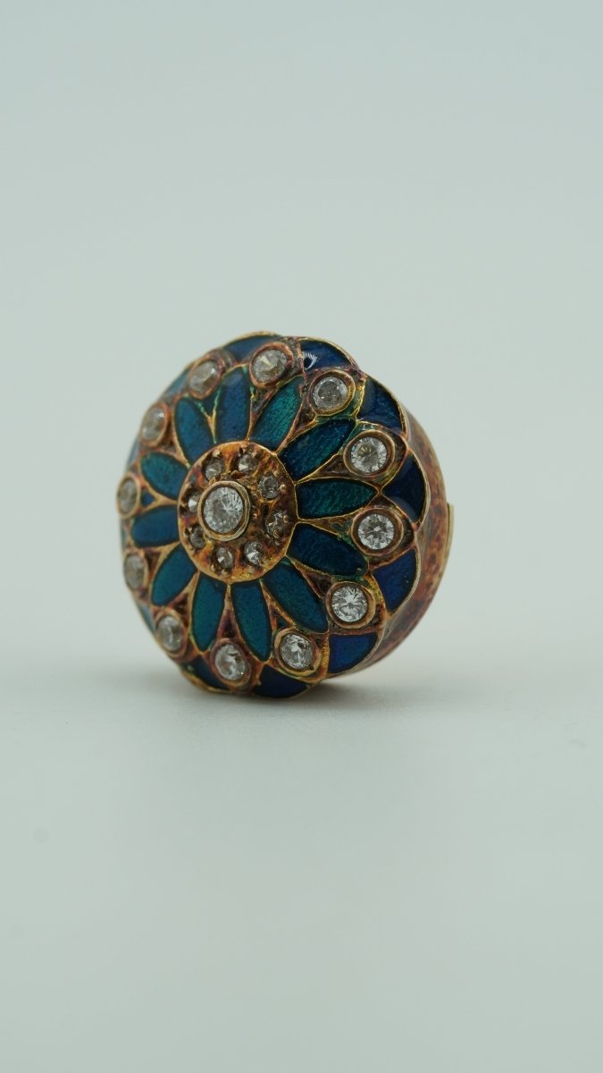 Golden Aura Flower Brooch - D KHUSHALBHAI JEWELLERS