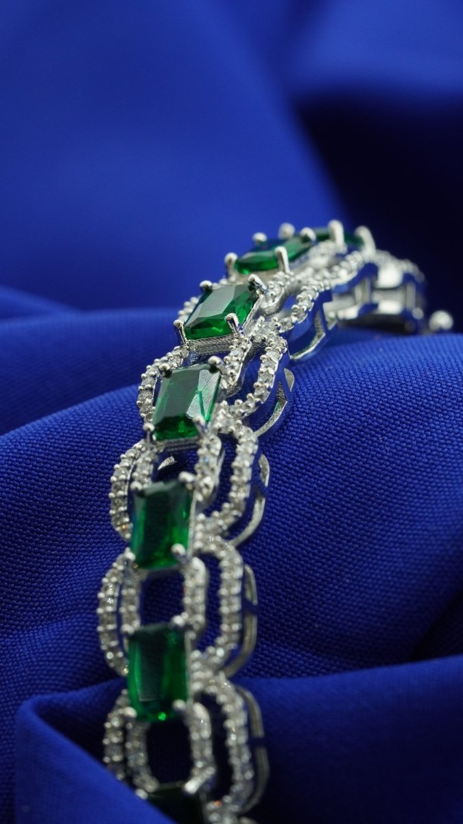 Green Majesty bracelet - D KHUSHALBHAI JEWELLERS
