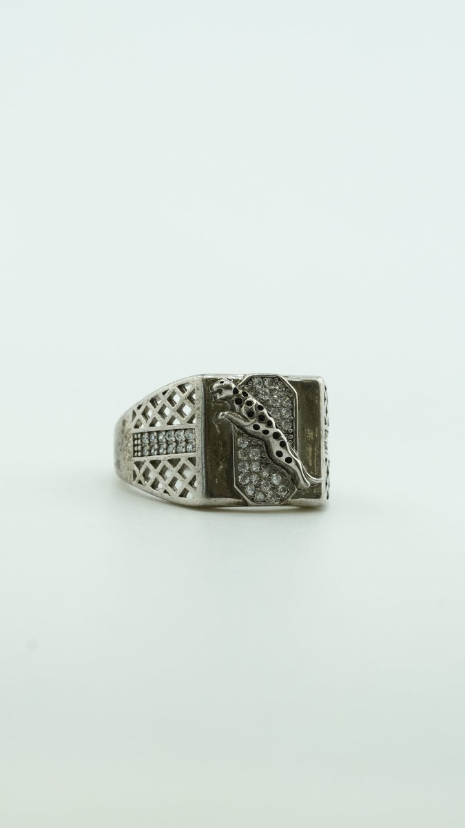 Leopard Luxe Ring - D KHUSHALBHAI JEWELLERS