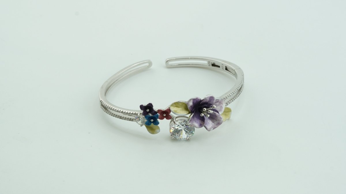 Moonflower Bracelet - D KHUSHALBHAI JEWELLERS