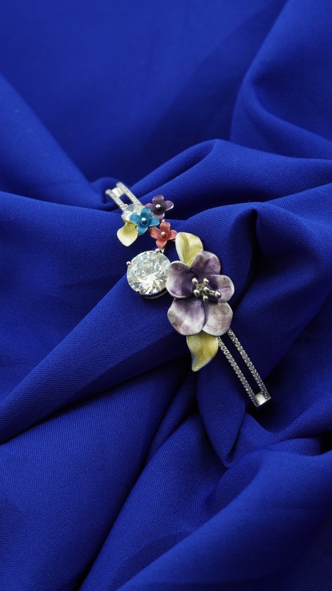 Moonflower Bracelet - D KHUSHALBHAI JEWELLERS