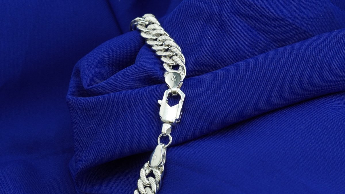 Noble Figaro Bracelet - D KHUSHALBHAI JEWELLERS