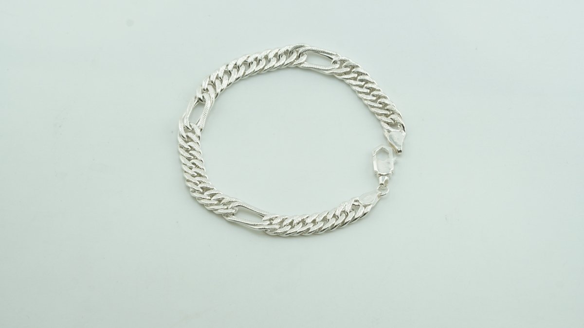 Noble Figaro Bracelet - D KHUSHALBHAI JEWELLERS