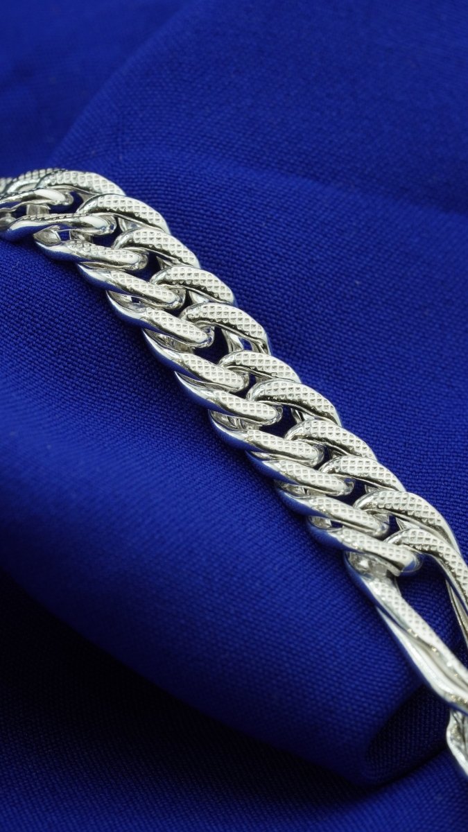 Noble Figaro Bracelet - D KHUSHALBHAI JEWELLERS
