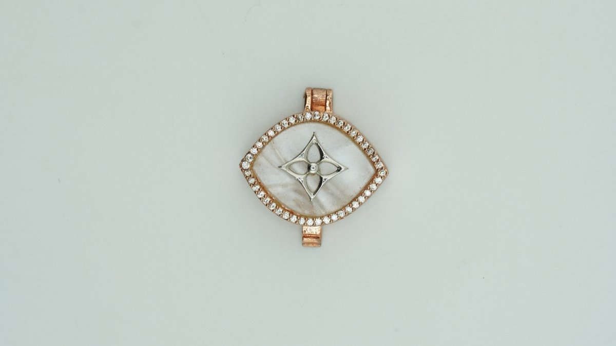 Quara Frame Brooch - D KHUSHALBHAI JEWELLERS