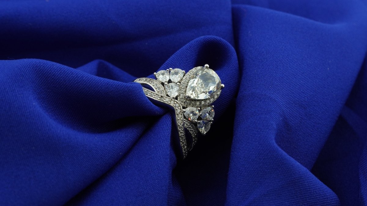 Queen’s Garden Ring - D KHUSHALBHAI JEWELLERS