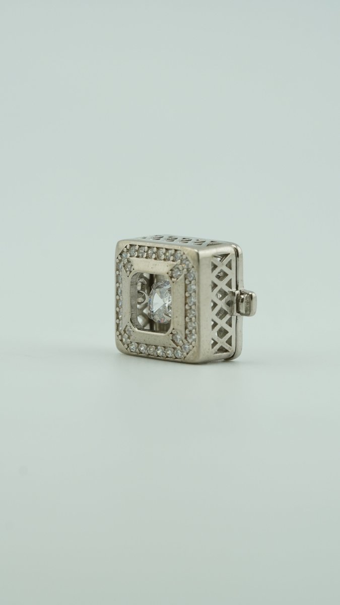 Square Frame Brooch - D KHUSHALBHAI JEWELLERS