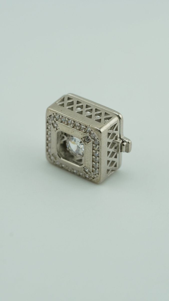 Square Frame Brooch - D KHUSHALBHAI JEWELLERS