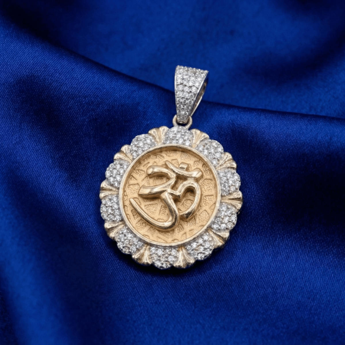 The Aura Om Pendant - D KHUSHALBHAI JEWELLERS