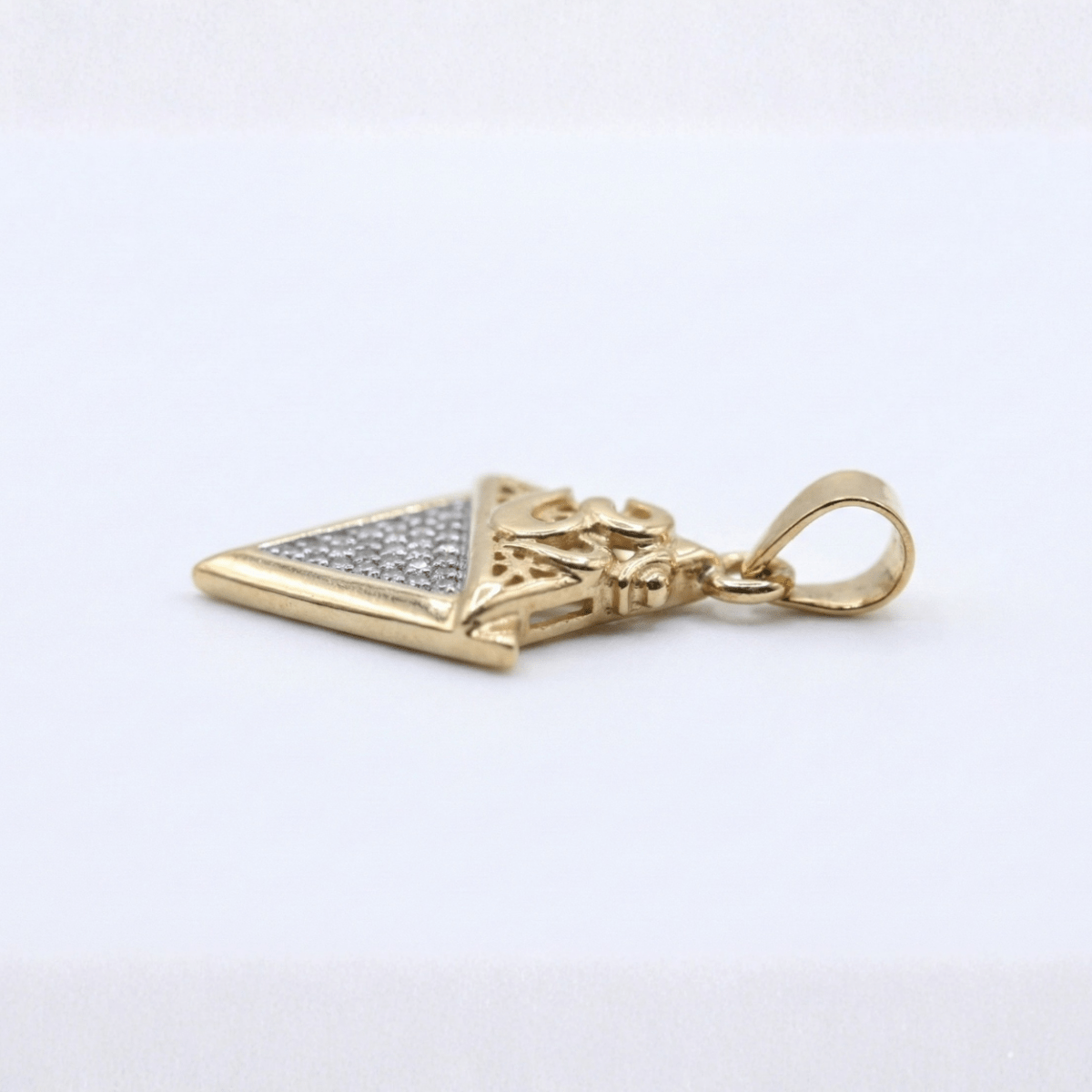 The Veda Diamond Om Pendant - D KHUSHALBHAI JEWELLERS