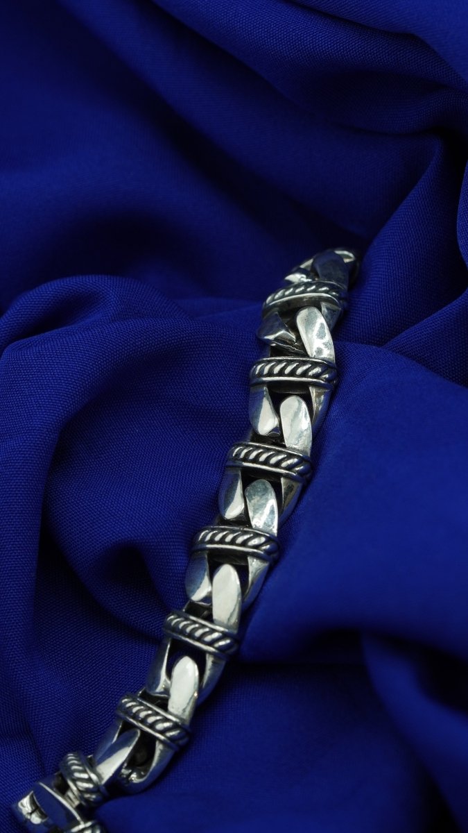 Titan Chain Bracelet - D KHUSHALBHAI JEWELLERS