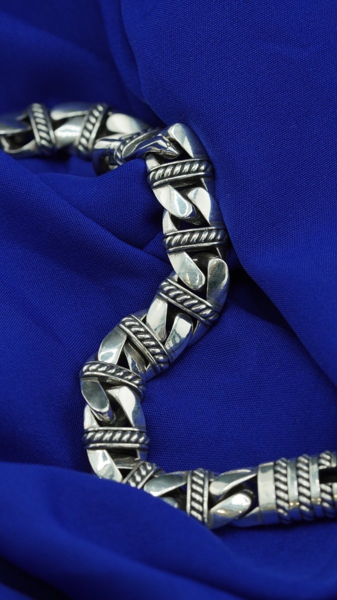 Titan Chain Bracelet - D KHUSHALBHAI JEWELLERS