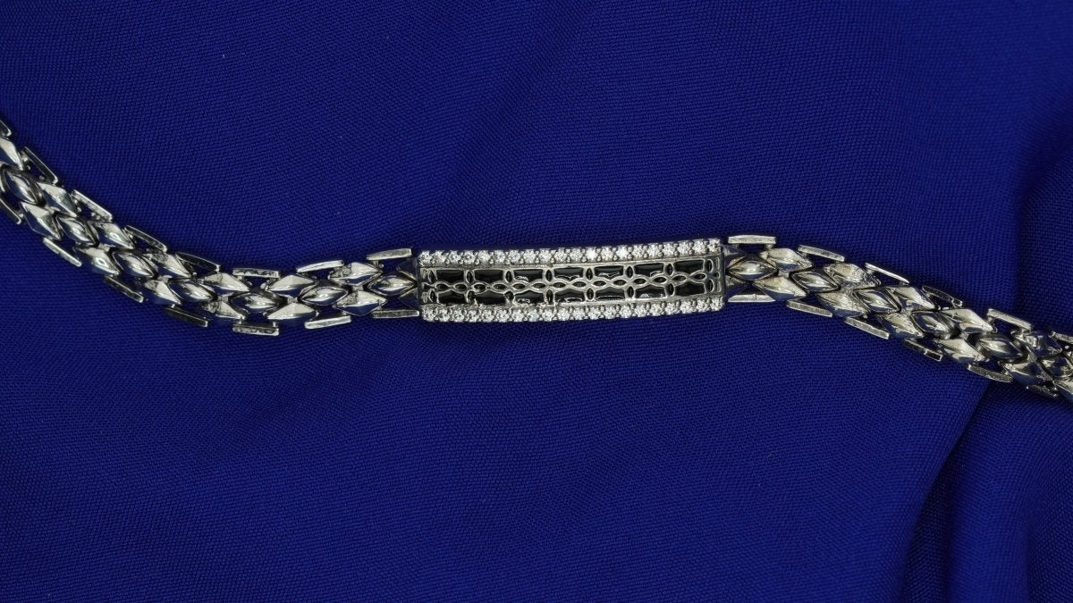 Titan Noir Bracelet - D KHUSHALBHAI JEWELLERS