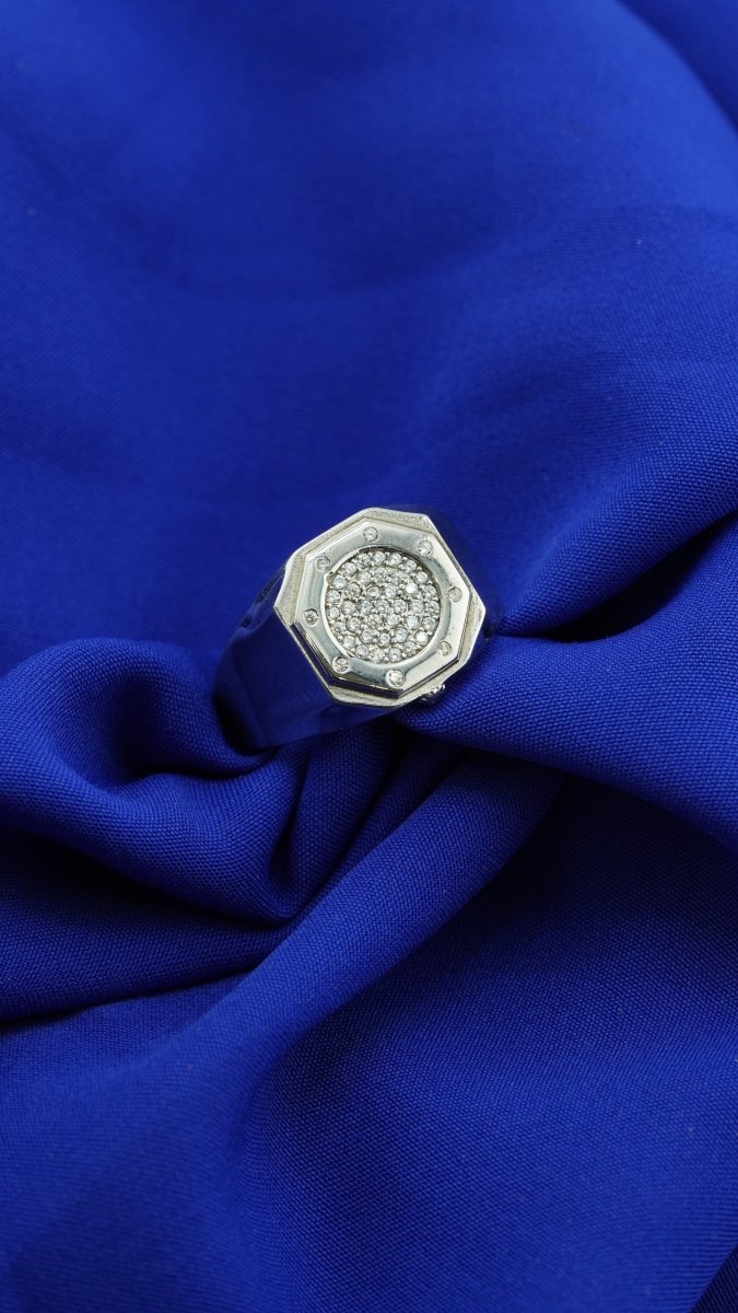 Titan Octa Ring - D KHUSHALBHAI JEWELLERS