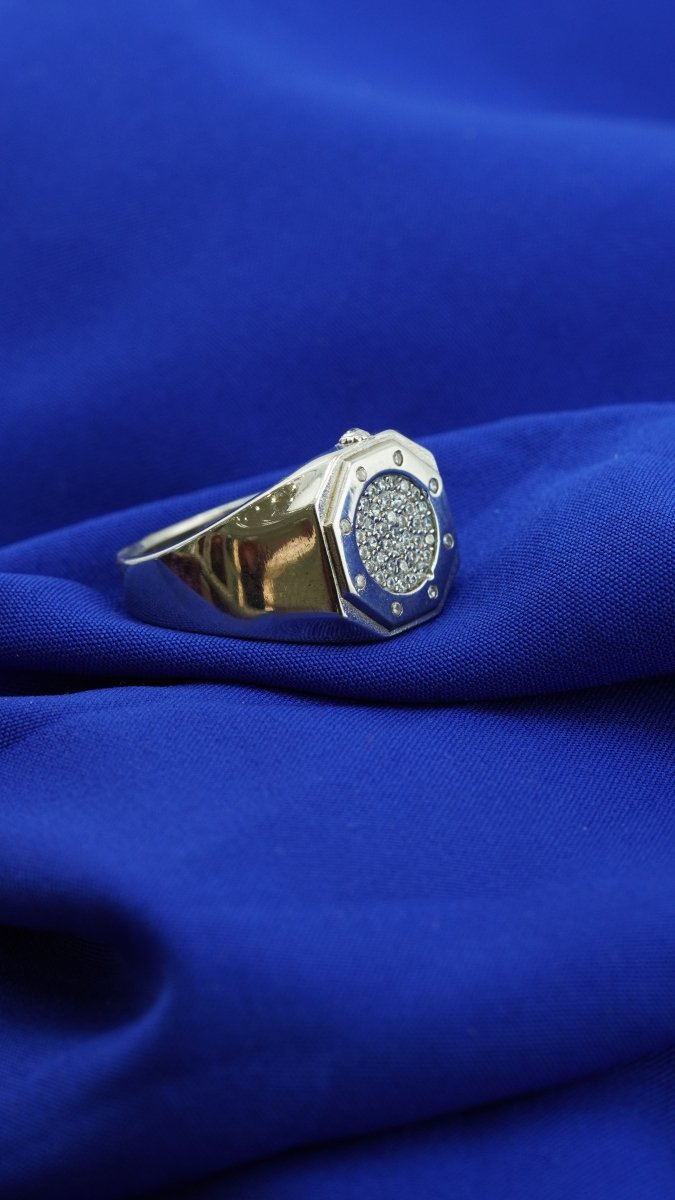 Titan Octa Ring - D KHUSHALBHAI JEWELLERS