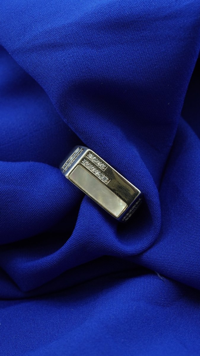 Titan Signet Ring - D KHUSHALBHAI JEWELLERS