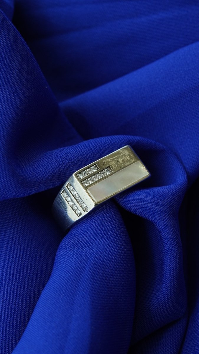 Titan Signet Ring - D KHUSHALBHAI JEWELLERS