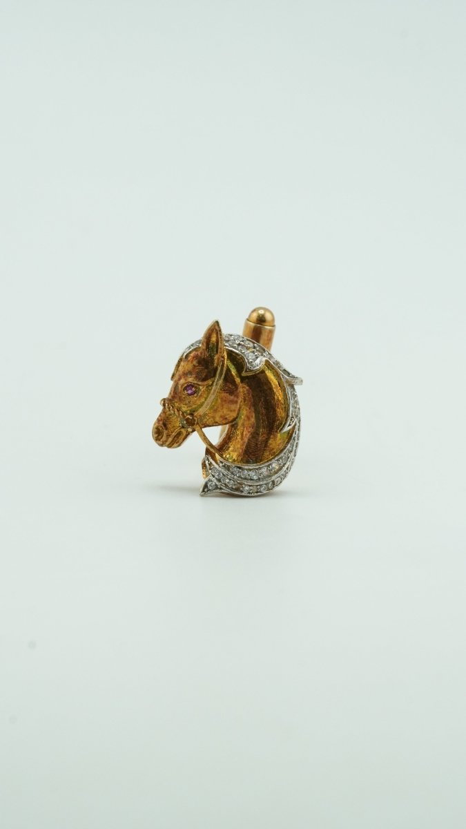 Victory Horse Brooch - D KHUSHALBHAI JEWELLERS