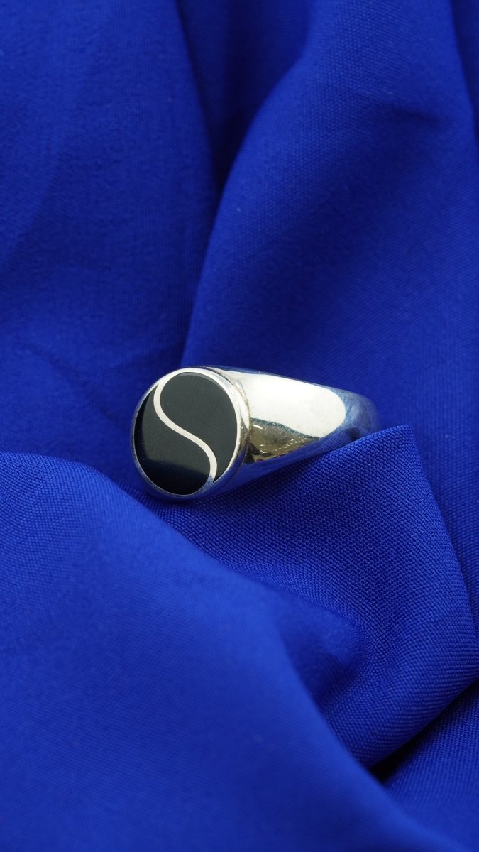 Yin Noir Ring - D KHUSHALBHAI JEWELLERS